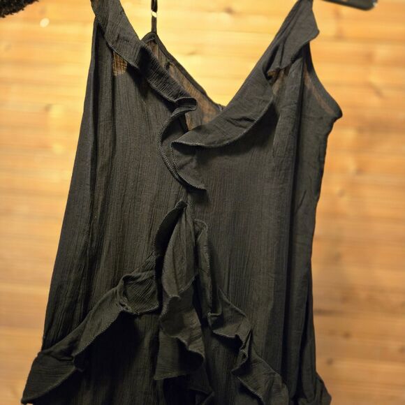 PrettyLittleThing Dresses & Skirts - Pretty Little Thing Black Textured Frill Maxi Dress, Size 10 Tall, NWT